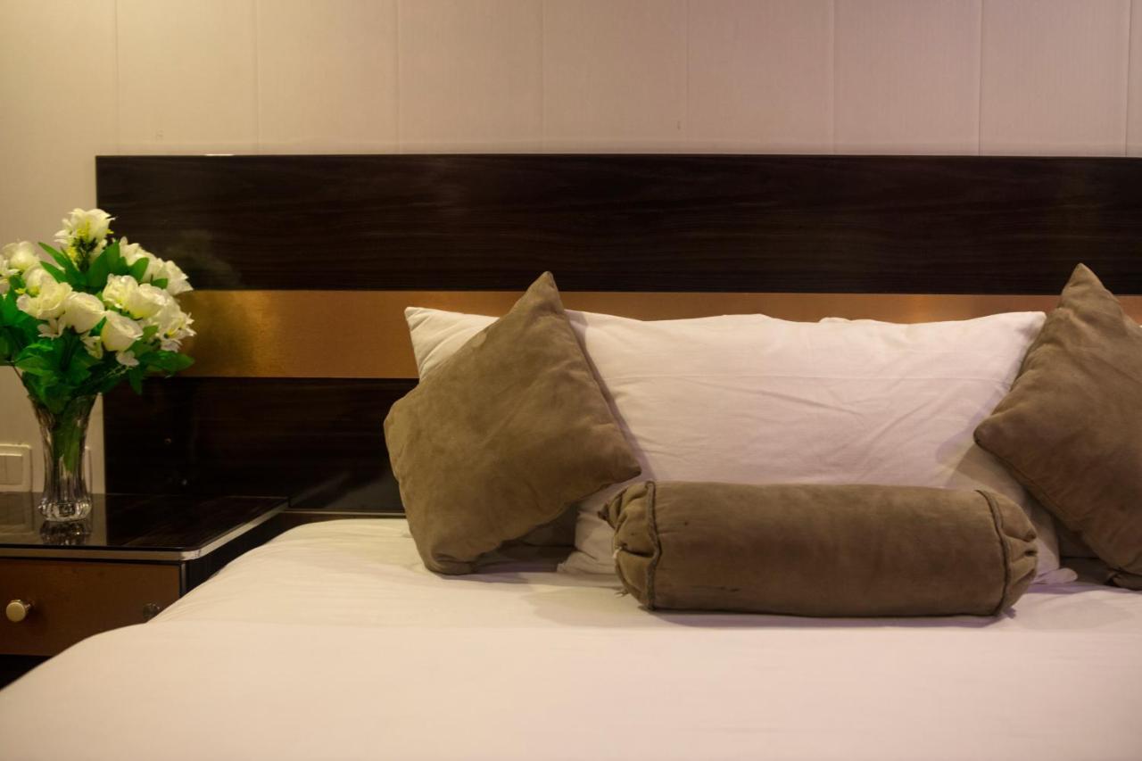 Hotel Marco Polo Lahaur Zewnętrze zdjęcie
